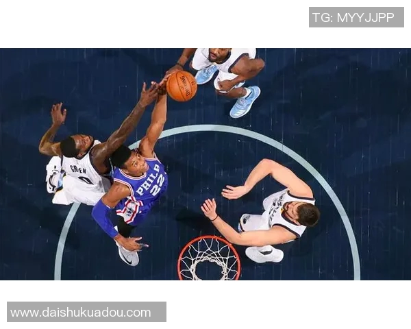 76人对决鹈鹕NBA赛场精彩瞬间回顾与分析